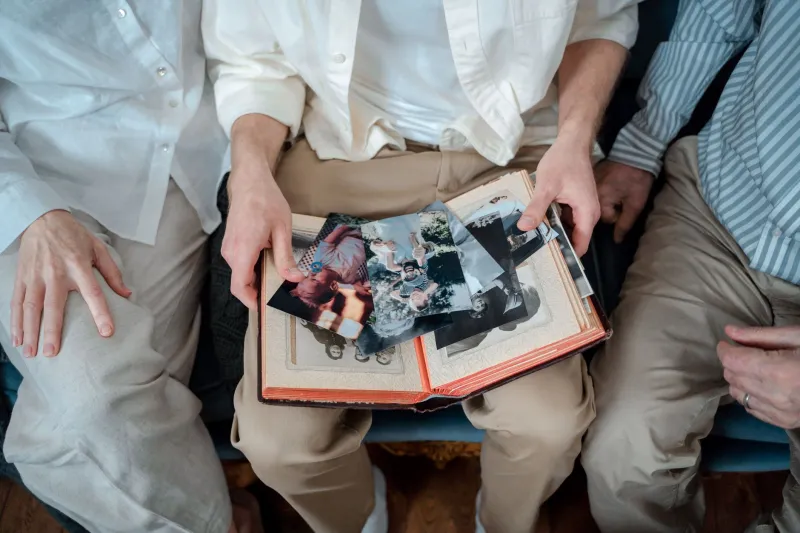 Tribe or Tunnel Vision? The Double-Edged Power of Niche Genealogy Communities
